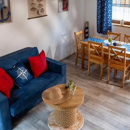 Slowicze Gniazdo Holiday home Kopalino